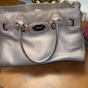 Creamy Grey Micheal Kors tote bag